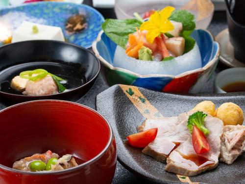 Comida en o cerca de este ryokan