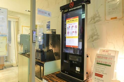 a machine in a display case in a store at Hotel Stay Q Daejeon in Daejeon