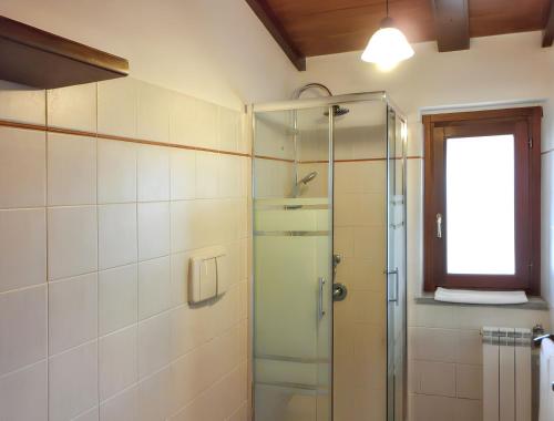 Ένα μπάνιο στο Comfortable House in Pescia Romana