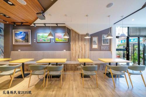 Restaurace v ubytování 重飛Go Around House 花蓮縣民宿2535號