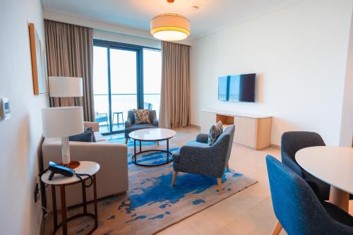 Spacious 2BDR Address Vista PrivateTerrace