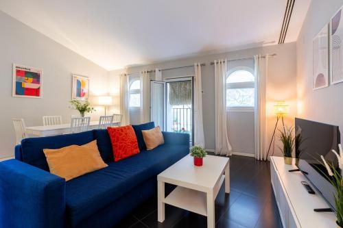 C2 Apartment with Terrace in the Arenal, Cathedral