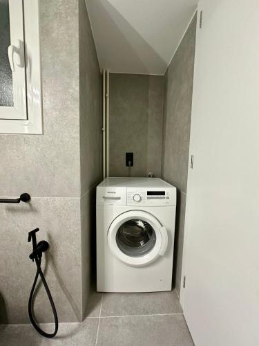 Modern Designer Apartment in Athens Walk to Plaka & Acropolis