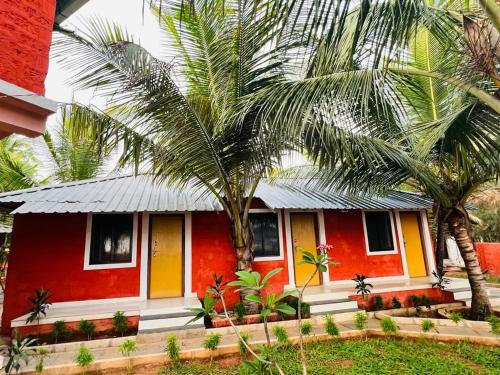 Imagen de la galería de ocean paradise beach homestay, en Kārwār