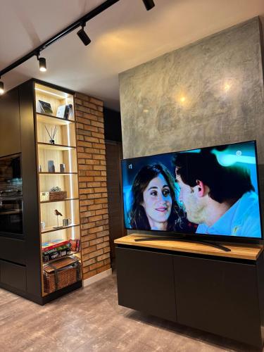Luxusne apartmany Telgartにあるテレビまたはエンターテインメントセンター