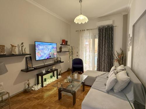 2 Bedrooms Apartment Center of Athens 5 min Subway