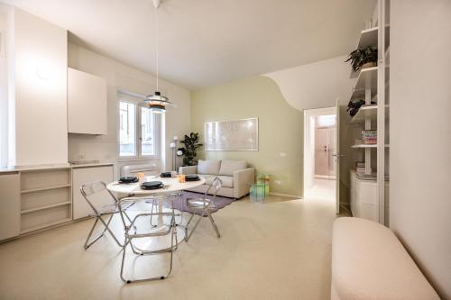 Design and Silence - Wide renovated apartment 2 stops from centrale photo 5