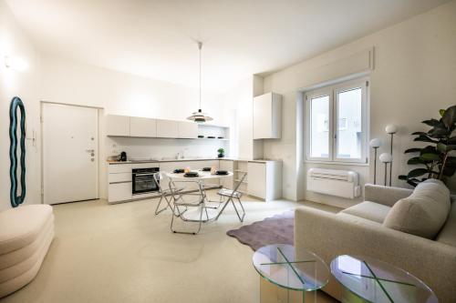 Design and Silence - Wide renovated apartment 2 stops from centrale photo 14