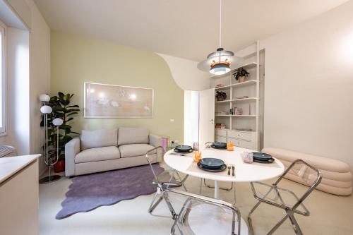 Design and Silence - Wide renovated apartment 2 stops from centrale photo 10
