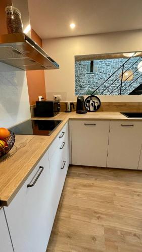 Dapur atau dapur kecil di Loft de Jojotte