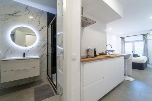 Captain's Quarters