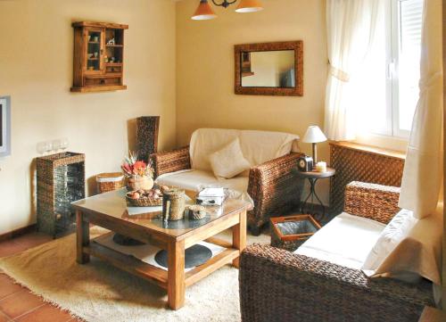 Welcoming house in Ávila with private parking