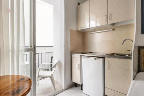 Gallery image of Aparthotel Vibra del Mar - Adults only in San Antonio