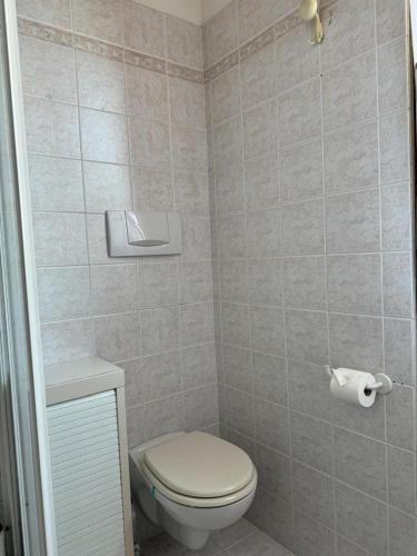Ένα μπάνιο στο Welcome Traveller Charm Montees Marciaga