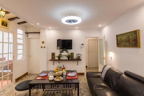 Deluxe Divina Apartment