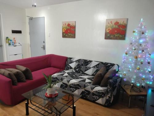 Χώρος καθιστικού στο 3BR Davao Condo 7thfloor near Airport