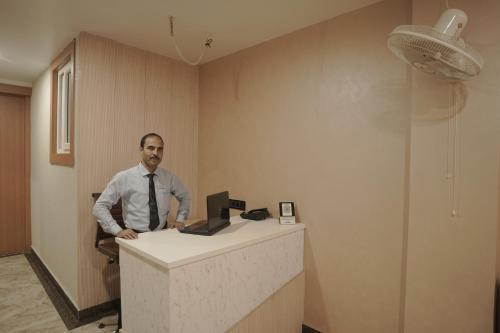 Huéspedes de Madina Hotel