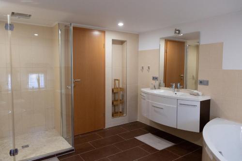 Ένα μπάνιο στο Lemsdorfer Apartments Magdeburg