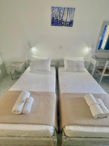 Katil atau katil-katil dalam bilik di Star Studios Paros