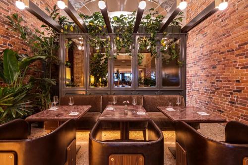 Hotel Nelligan Image