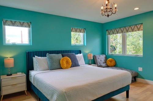 Ένα ή περισσότερα κρεβάτια σε δωμάτιο στο Denver Lower Highlands Modern Home