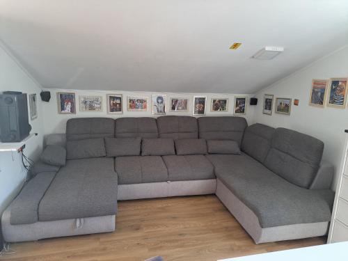 Gallery image of Cuzela-Papata Apartments in Tisno