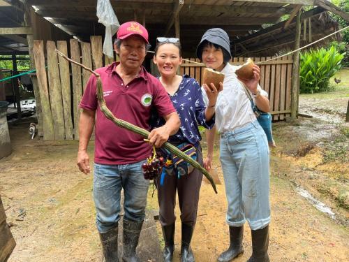 Clientes alojados en Hospedaje y tours Reina Arriera amazonas colombia