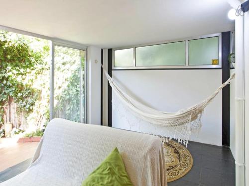Imagem da galeria de Apartment with Private Garden no Porto
