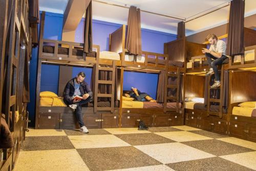 Χώρος καθιστικού στο Wild Rover Cusco