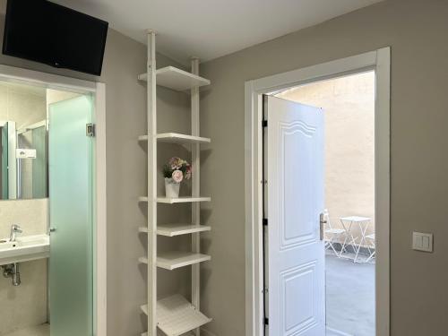 Plaza España Centro – Apartment for 8 Guests