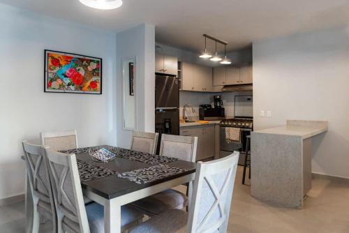 Foto dalla galleria di New apartment ready for FUN Cabo dream a Cabo San Lucas
