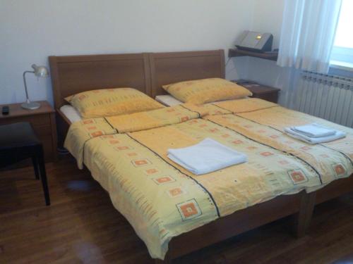 Angela Rooms