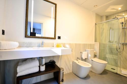 Legado Alcazar Hotel photo 47