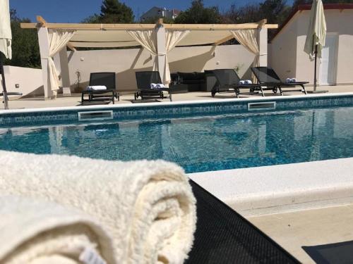 Apartments Miroslava