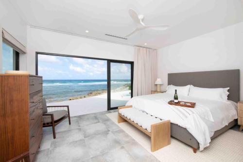 Gallery image of Halcyon Point - Brand New Beach House with Pool, Hot Tub, and Tanning Terrace in Old Man Bay