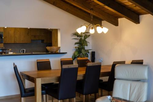 Kuchyň nebo kuchyňský kout v ubytování Alpenblick Loft neben Skilift in Amden Arvenbüel