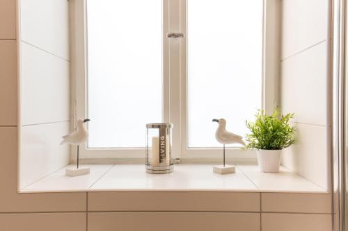FRITZ by ROCKCHAIR Apartments l SUPERHOST Status l 3 Bedrooms Boxspringbeds 2 Bathrooms 2 Kitchen - Cozy Family & Business Flair welcomes you! photo 8