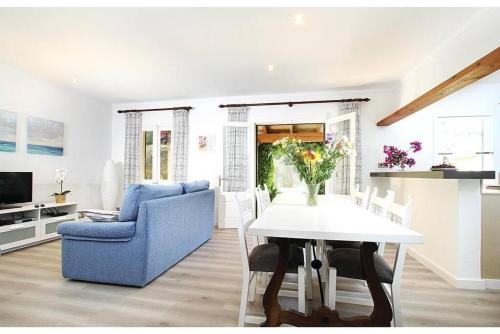 Fantastic villa in a quiet area near Pollensa by Renthousing