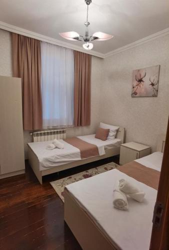 Llit o llits en una habitació de Hot Pool Villa