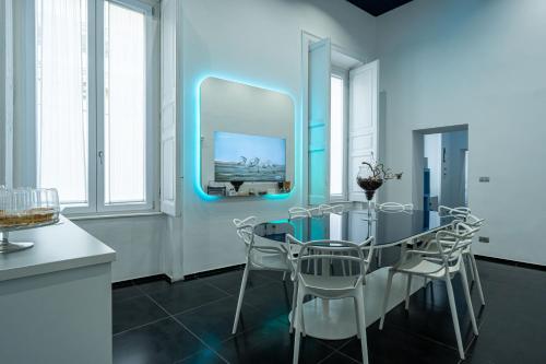 Μια τηλεόραση ή/και κέντρο ψυχαγωγίας στο Skyhouse Chiatamone