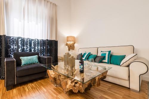 Χώρος καθιστικού στο BiBo Suites Oro del Darro