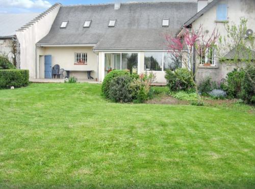 Maison charmante à Bernac-Dessus avec jardin spacieux