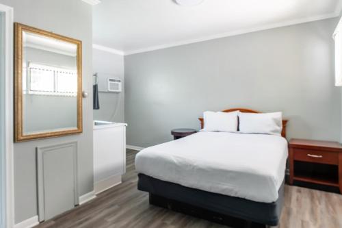 Φωτογραφία από το άλμπουμ του Comfortable Stay in Brownstown w Great Amenities σε Woodhaven