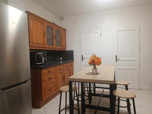 Η κουζίνα ή μικρή κουζίνα στο Homestay Tourcoing