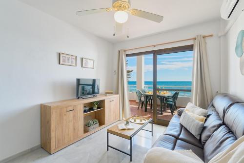 ROSE I Vistas and direct access to the sea Mijas Costa