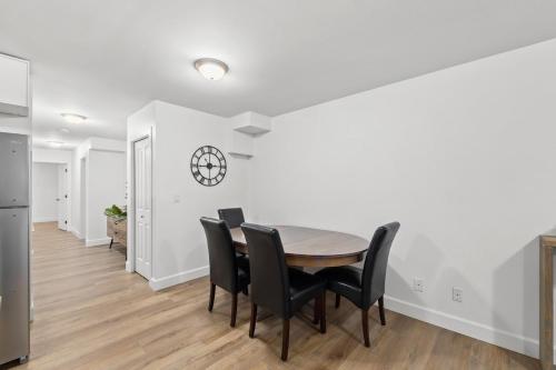 Gallery image of Trendy Lolo in North Vancouver