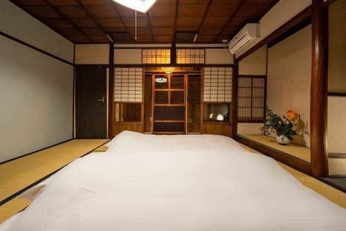Kyotoya Tsukino Yu Fuutei