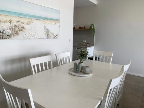 Fotografie z fotogalerie ubytování 3 Bedroom Townhouse near Caves Beach v destinaci Caves Beach