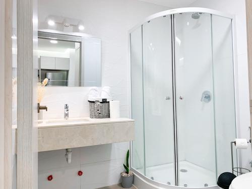 Un baño de Lujoso depa con vista a todo Guayaquil!