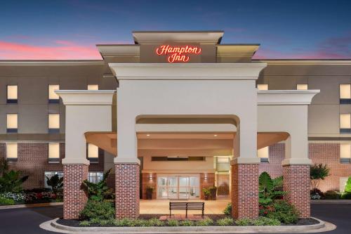 a rendering of the entrance to a hotel at Hampton Inn Atlanta McDonough in McDonough